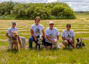 Ruff-ians:  Jocelyn & Holly,   Donna & Cyan, Sandy & Emmy, Leigh & Azure.  Photo by Joan Morgan