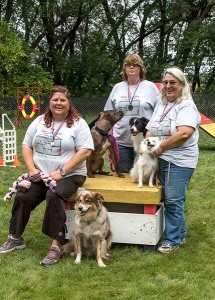 K9 Outlaws: Kristine & Camira, Michelle & Mercy, Ruth & Ms. Chiff. And Bob the dog (Missing: Sammy). Photo by Joan Morgan Photography.