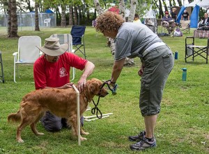 Savi "measures up" to Judge Pierre. Photo by Joan Morgan Photography